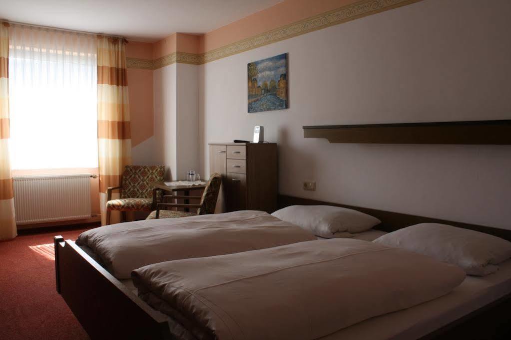 Ellenzer Goldbaeumchen Hotel Eksteriør billede